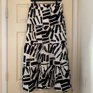 House of Harlow 1960 Black and White Printed Long Ruffled Skirt